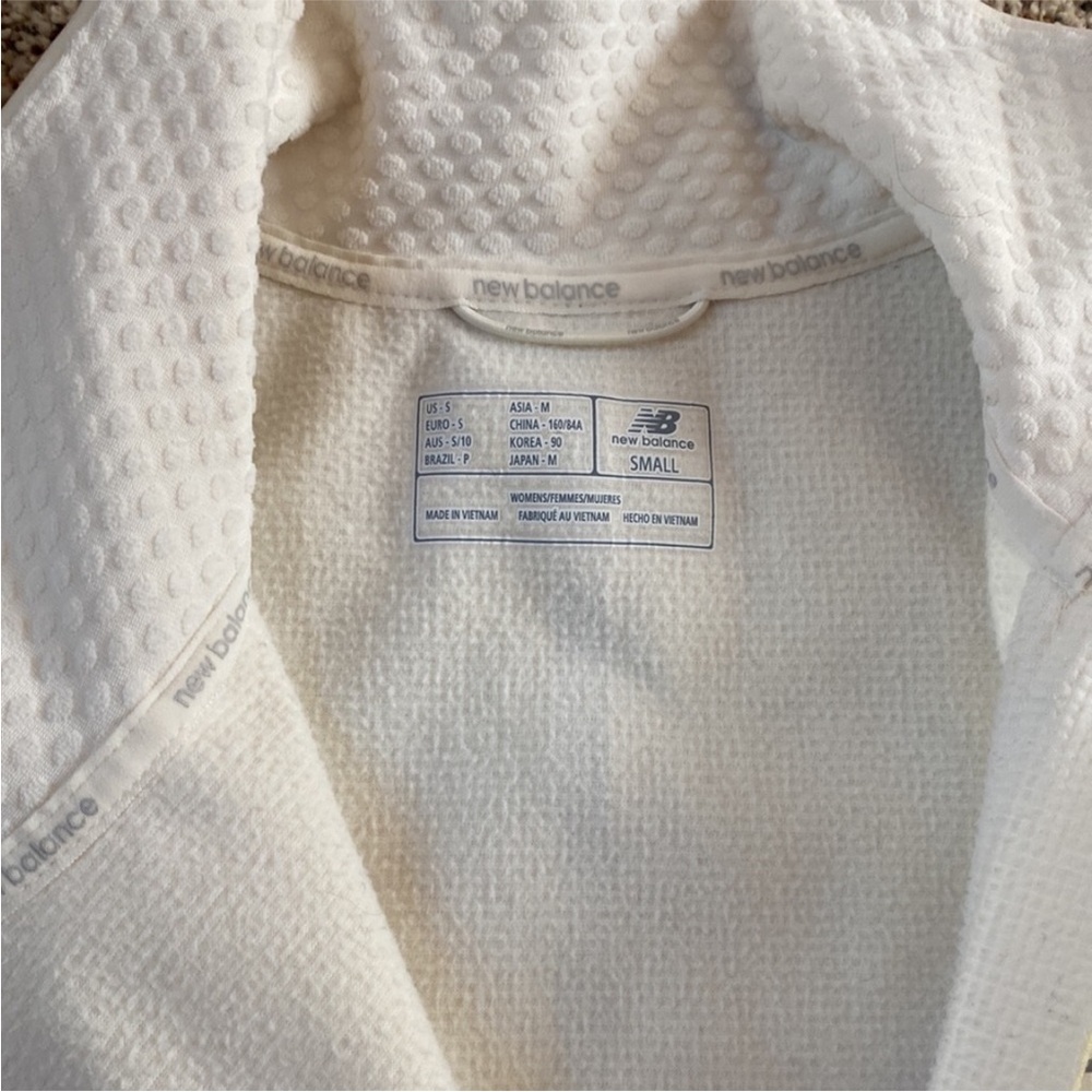 New Balance Running/Biking Jacket - Picture 3 of 8